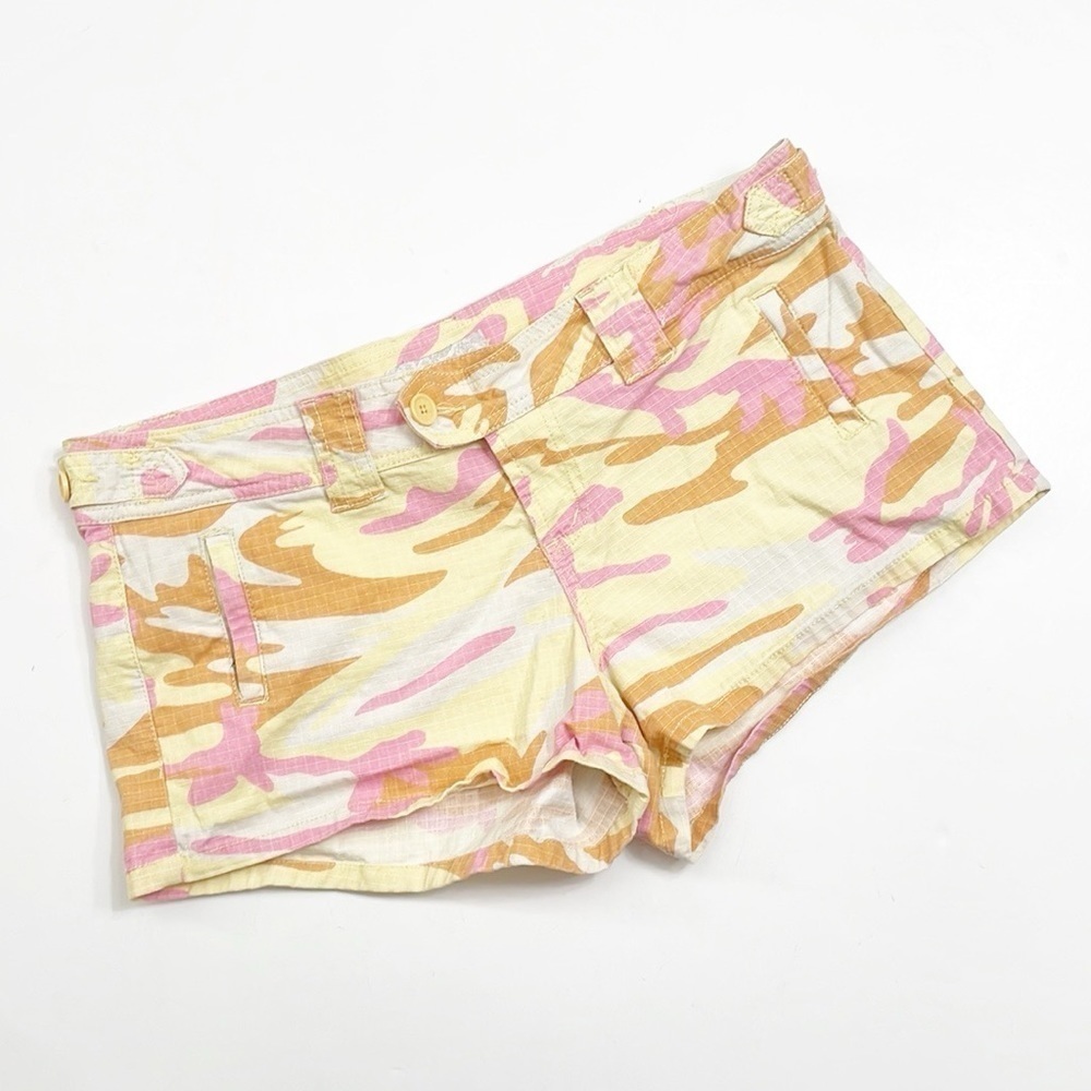 L.E.I. pink/orange/yellow camo shorts